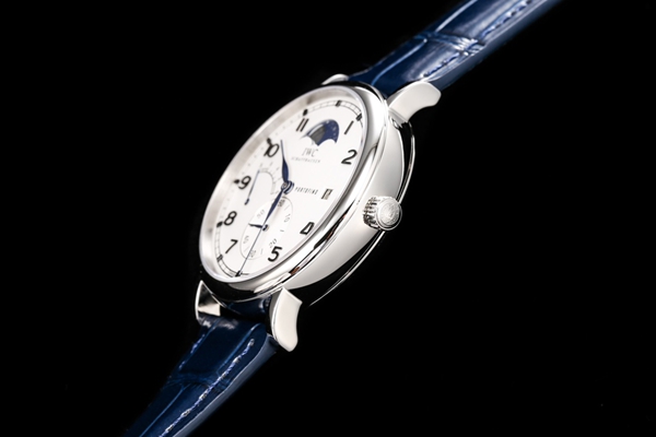 アイ・ダブリュー・シー細部ディテール